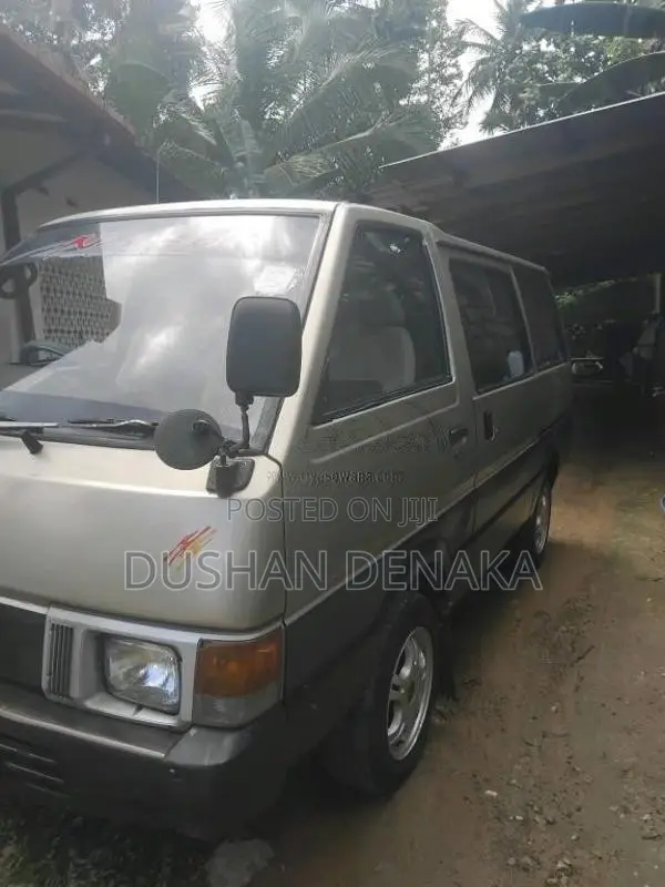 Nissan Vanette 1992 Van (Used)