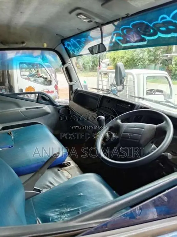 Mitsubishi Fuso 4wd 2012 Lorry (Used)