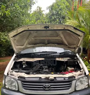 Toyota CR41 1997 Van (Used)