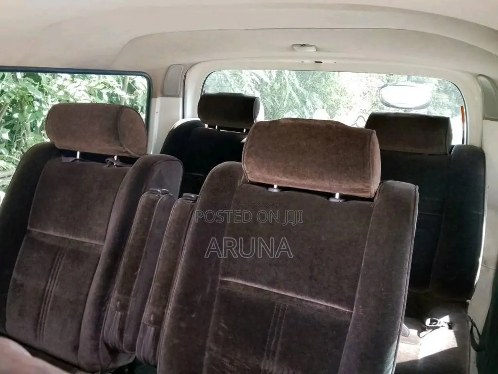Nissan E25 2008 Van (Used)