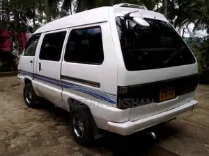 Toyota TownAce 1988 Van (Used)