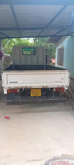 Mazda Titan 2004 Lorry (Used)