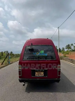 Toyota LH 71 1987 Van (Used)
