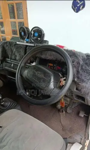 Subaru Freezer 2011 Van (Used)