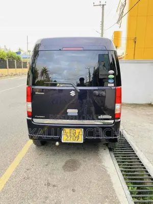 Suzuki Every Turbo Wagon 2012 Van (Used)