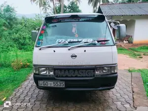 Nissan Caravan 1996 Van (Used)