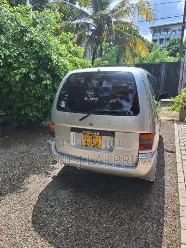 Nissan Serena 1998 Van (Used)
