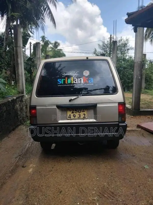 Nissan Vanette 1992 Van (Used)