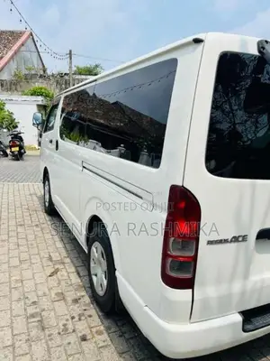 Toyota KDH 201 2011 Van (Used)
