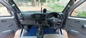 Mitsubishi MiniCab 2012 Van (Used)