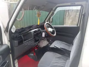 Mitsubishi MiniCab 2002 Van (Used)