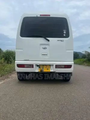 Daihatsu Hijet S321v 2015 Van (Used)