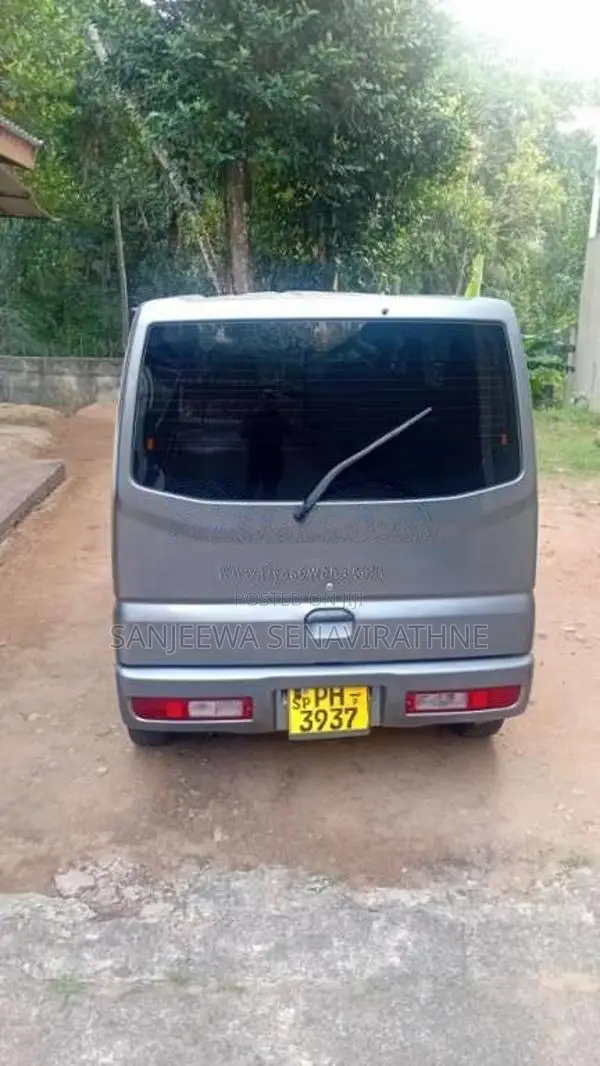 Mitsubishi MiniCab 2012 Van (Used)