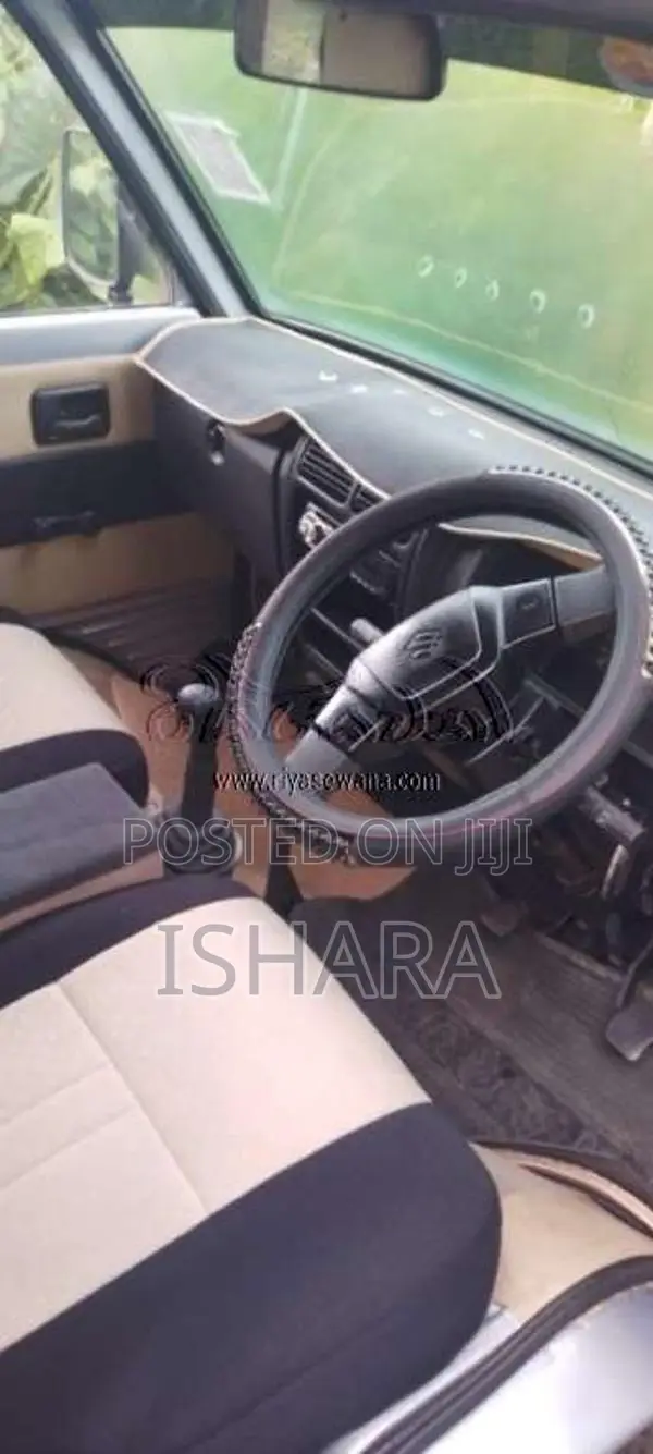 Suzuki Omni 2012 Van (Used)