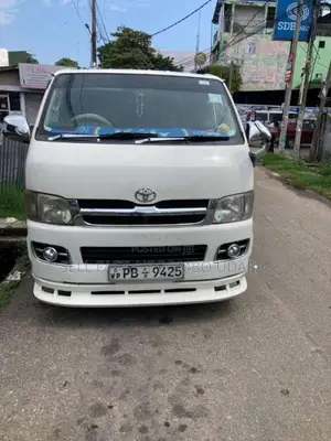 Toyota KDH 2006 Van (Used)
