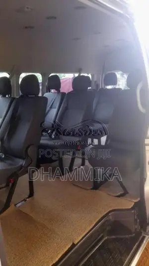 Toyota GDH 223B KDH 2022 Van (Used)