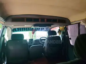 Toyota HIACE 1988 Van (Used)