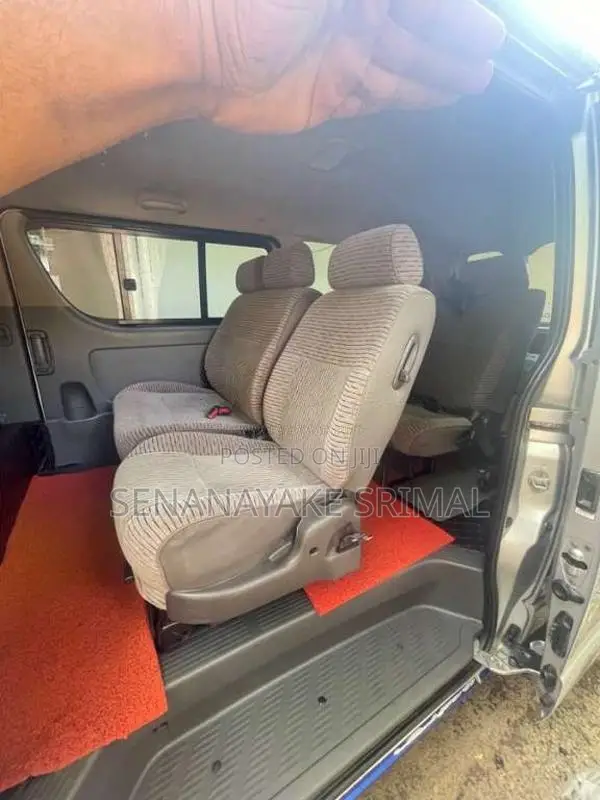 Toyota KDH Flat Roof HIACE 2006 Van (Used)
