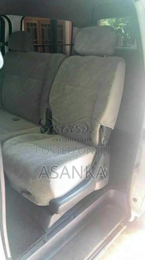 Toyota Noah CR41 1996 Van (Used)