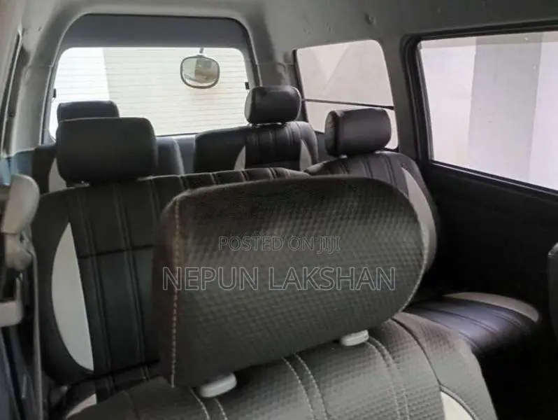 Toyota Noah 2007 Van (Used)
