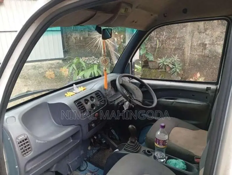 Micro Mpv 2005 Van (Used)
