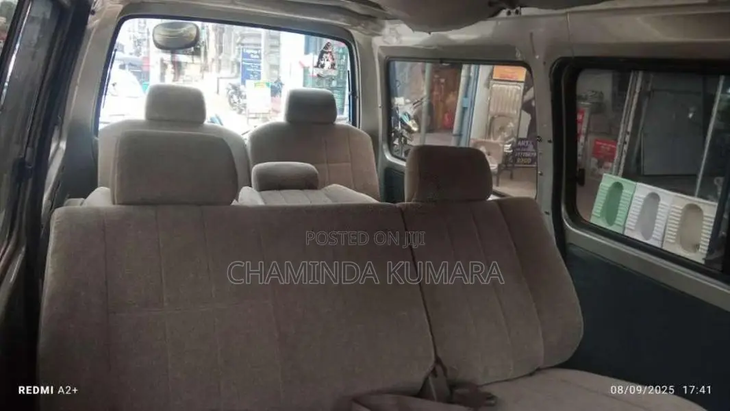 Nissan Caravan 1998 Van (Used)