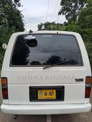Toyota HIACE 1988 Van (Used)