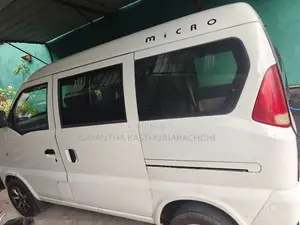 Micro Mpv 7 2010 Van (Used)