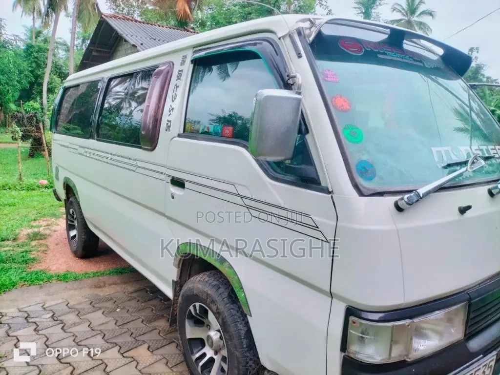 Nissan Caravan 1996 Van (Used)