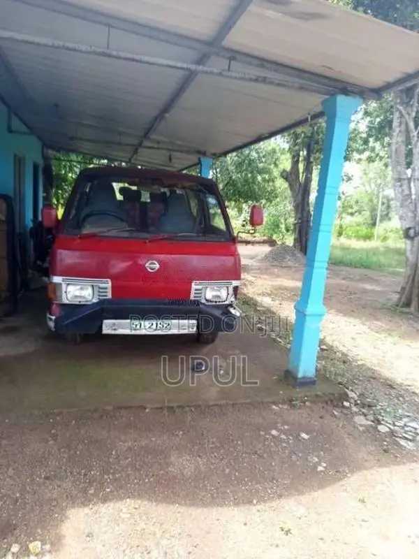 Nissan Vanette 1985 Van (Used)