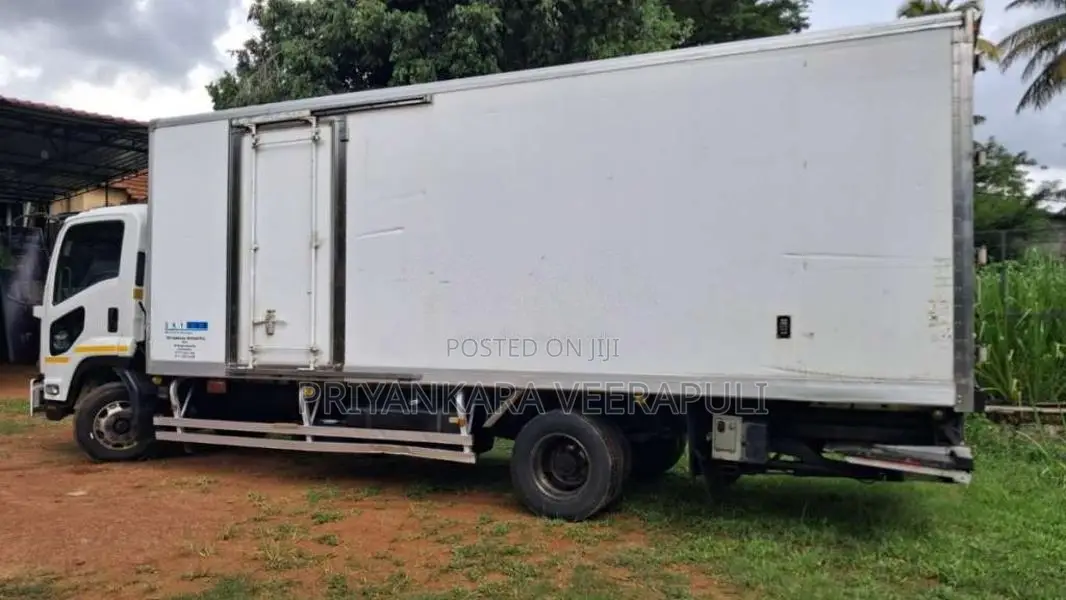 Isuzu ELF NKR 2009 Lorry (Used)