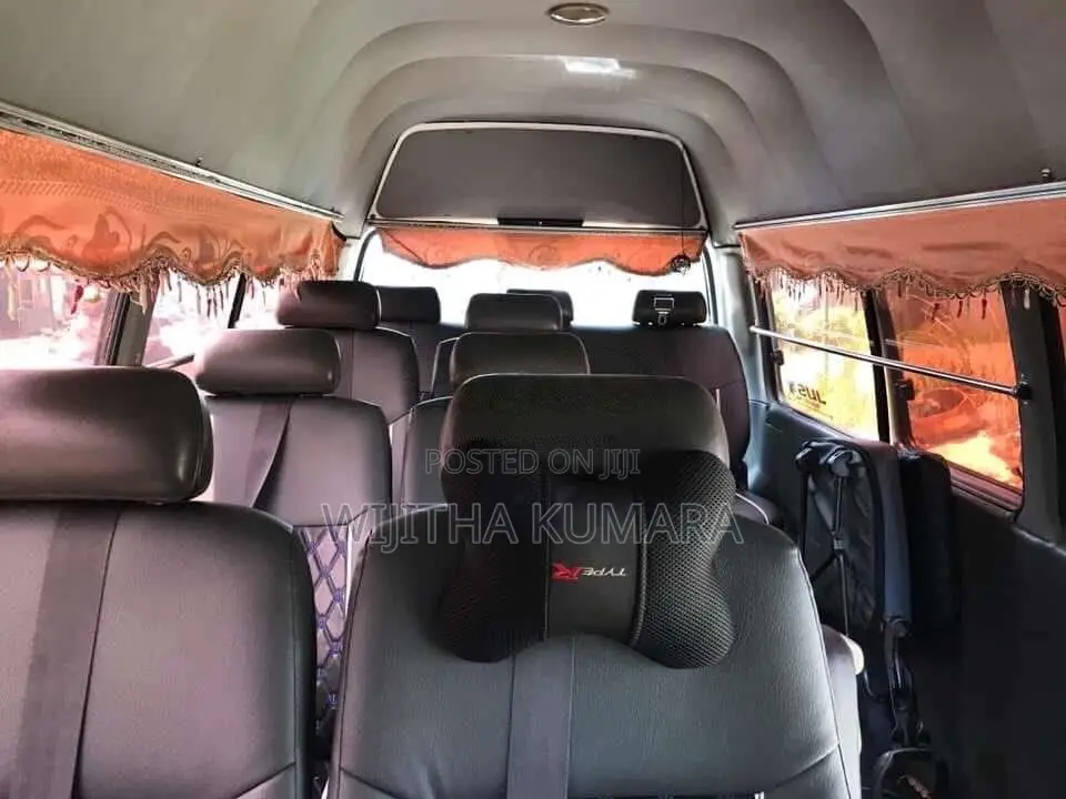 Toyota HIACE 1998 Van (Used)