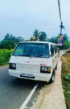 Mitsubishi L300 1983 Van (Used)