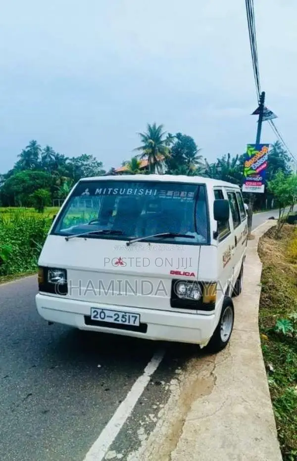 Mitsubishi L300 1983 Van (Used)