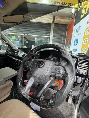 Toyota KDH 2010 Van (Used)