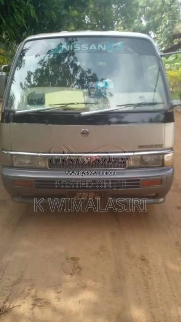 Nissan Caravan 1995 Van (Used)