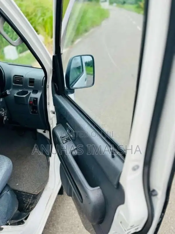 Daihatsu Hijet S321v 2015 Van (Used)