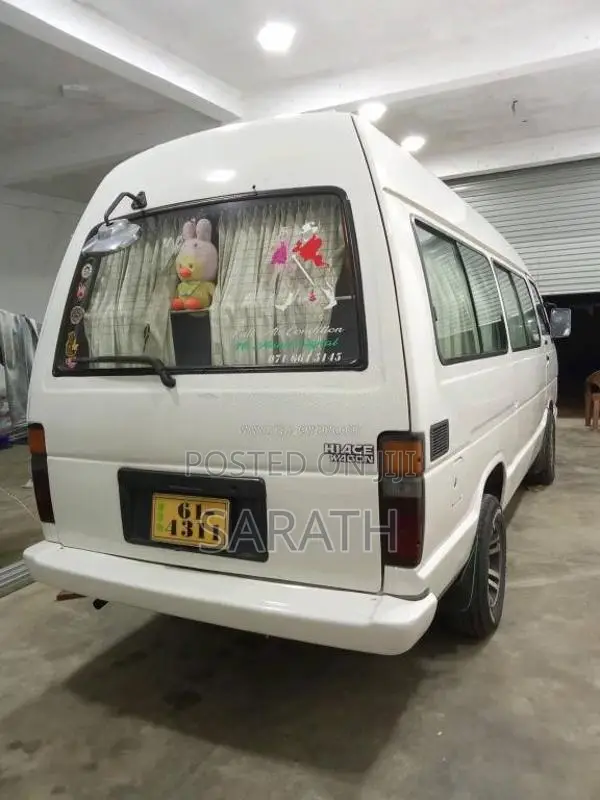 Toyota HIACE 1989 Van (Used)