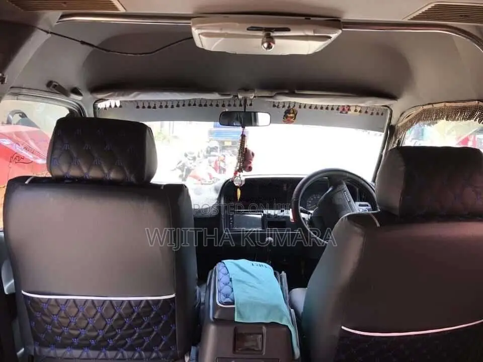 Toyota HIACE 1998 Van (Used)