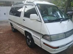 Toyota CR27 1992 Van (Used)