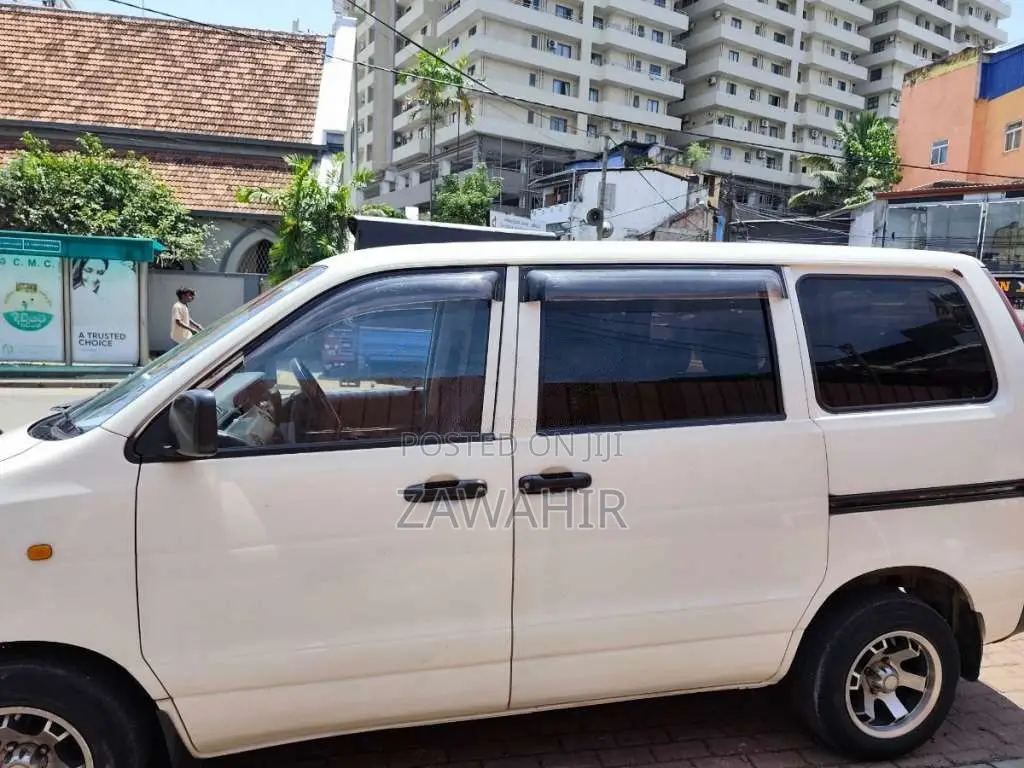 Toyota TownAce Noah 1998 Van (Used)