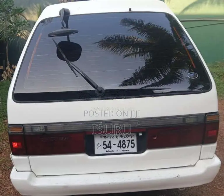 Toyota CR27 1992 Van (Used)