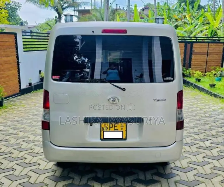 Toyota TownAce 2009 Van (Used)