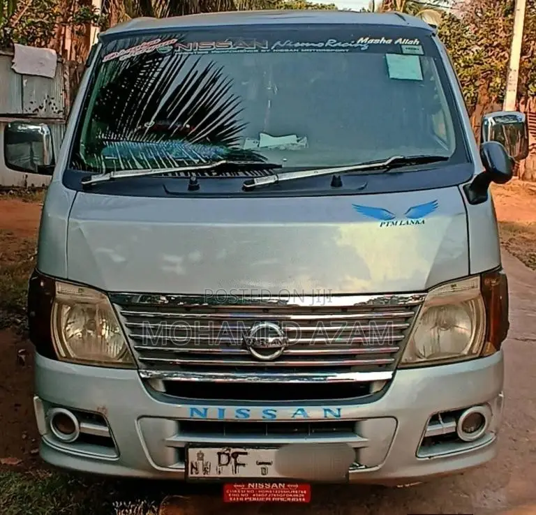 Nissan E25 2006 Van (Used)