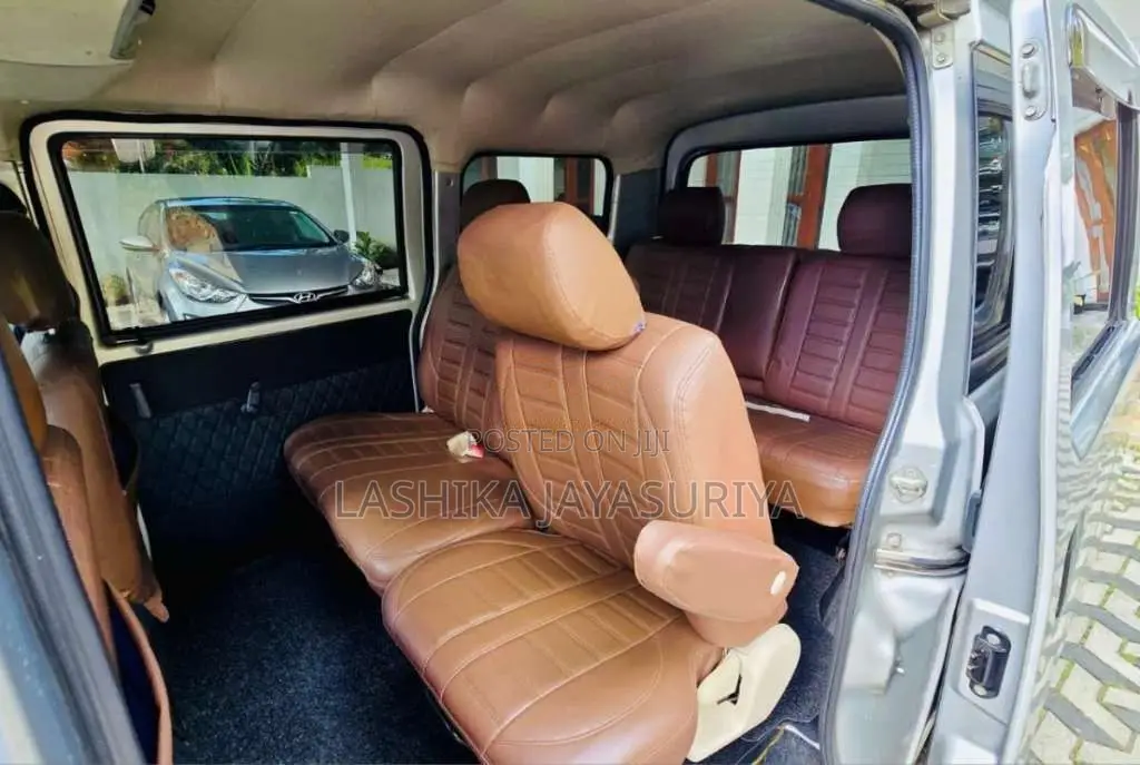 Toyota TownAce 2009 Van (Used)