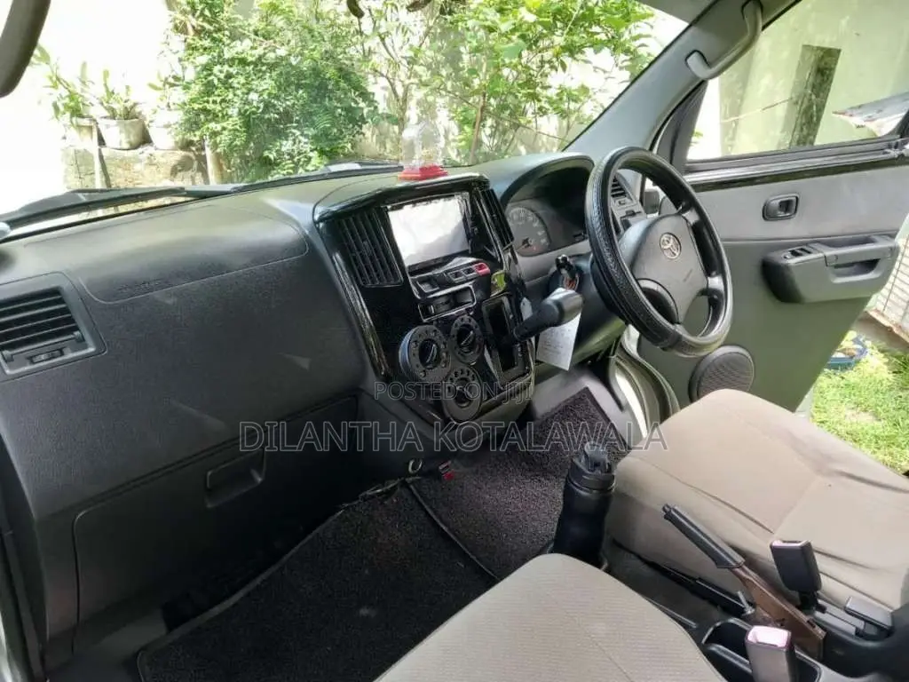 Toyota TownAce 2008 Van (Used)