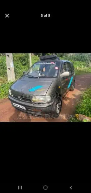 Nissan Serena 1993 Van (Used)