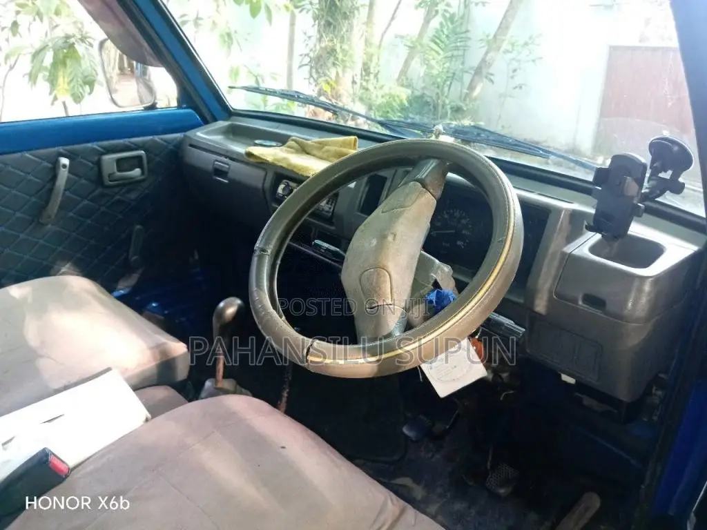 Suzuki Omni 2004 Van (Used)