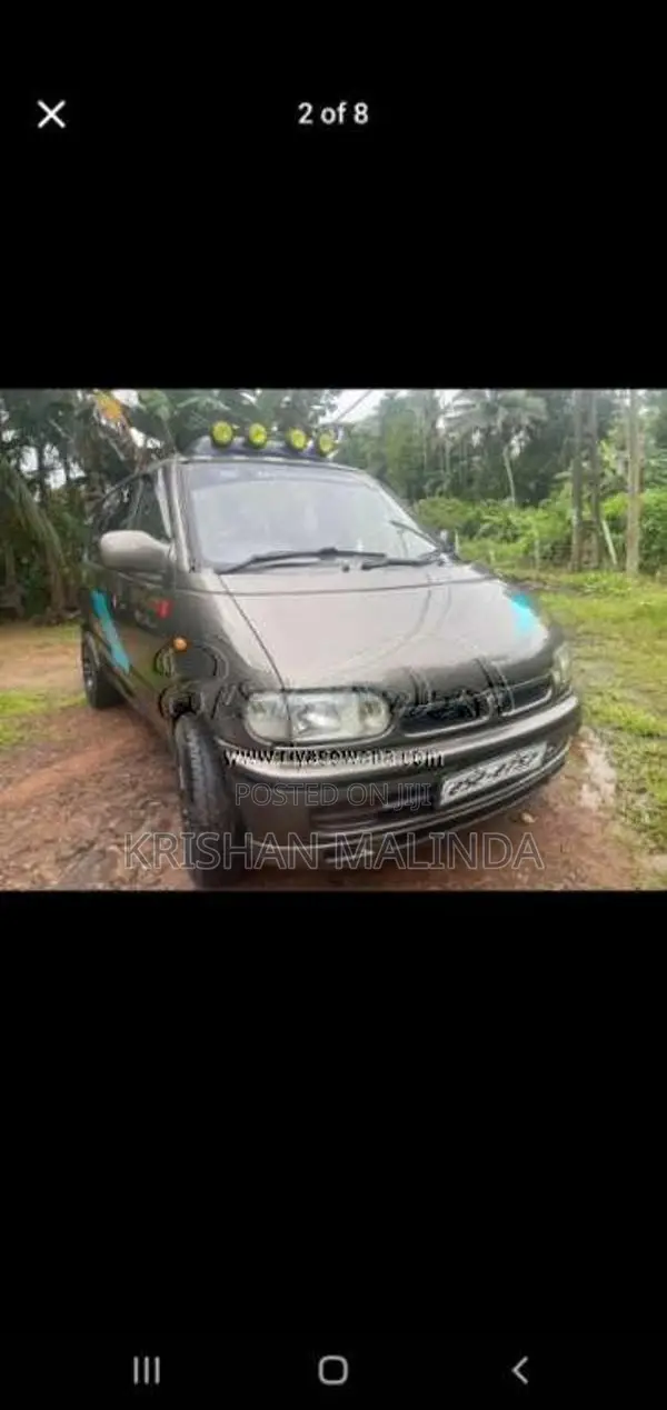 Nissan Serena 1993 Van (Used)