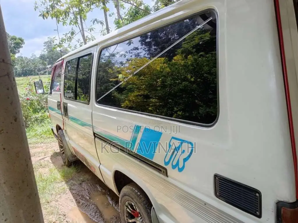 Toyota Shell 1988 Van (Used)